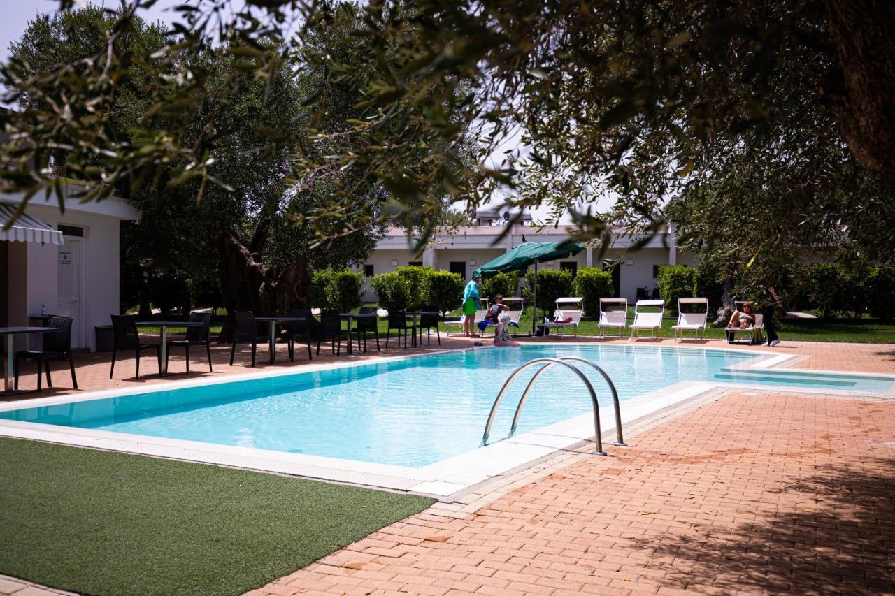 Hotel Eden Carovigno Dış mekan fotoğraf